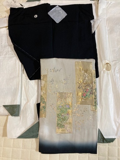 新品未使用着物　祝い着　家紋入り　帯セット