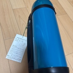 水筒1.7L新品未使用品ステンレスボトルの画像