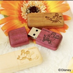 【お名前をYuriと表記する方】　オーダーメイドUSBメモリー（16GB）の画像