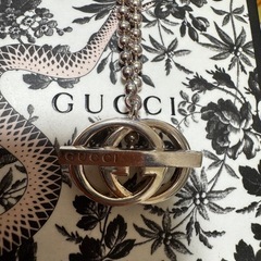 GUCCIネックレスの画像