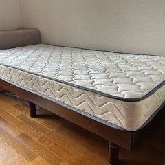 シングルベットとマットレス　セットの画像