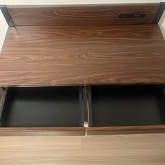 Rafila  パソコンデスク USBコンセントつき付き(使用1ヶ月みまん未満)の画像