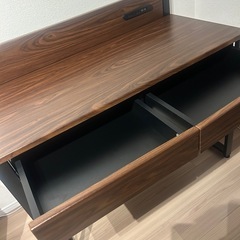 Rafila  パソコンデスク USBコンセントつき付き(使用1ヶ月みまん未満)の画像