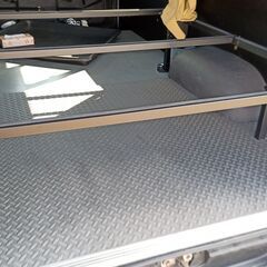 ハイエース　棚の画像