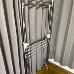 折りたたみ室内物干し竿の画像