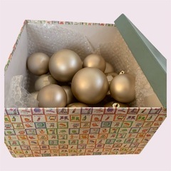 クリスマスオーナメント ボール (シャンパンゴールド系) 大小セットの画像