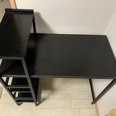 ブラックアイアン × 木目調 デスク＆ラック一体型テーブルの画像