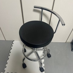 カウンターチェアの画像