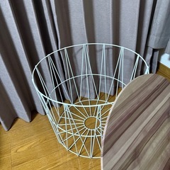 サイドテーブルの画像