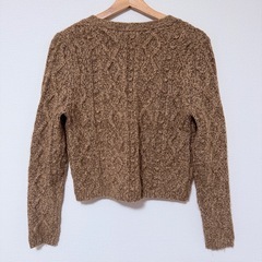 ZARA ビジューボタン クロップド カーディガン_Sの画像