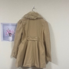 Lサイズ ベージュコートの画像
