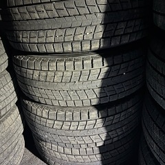 215 60 17 スタッドレス 4本の画像