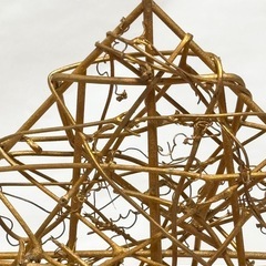 クリスマスツリーオブジェ　つる植物　ゴールドの画像