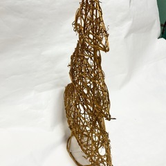 クリスマスツリーオブジェ　つる植物　ゴールドの画像