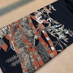 黒留袖 鳳凰と花のデザインの画像