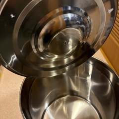 焼付塗装 ずんどう鍋 深型 寸胴 なべ 業務用ステンレス寸胴鍋 大容量 錆に強い 蓋付き (30cm)の画像