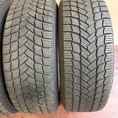 235/60/17冬ミシュランの画像