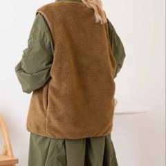 ベスト WEGO ファーボアベストの画像