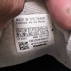 Reebokスニーカーの画像