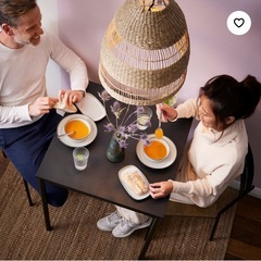 ダイニングテーブルの画像