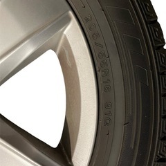 スタッドレスタイヤセットの画像