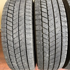 イボ付き❗️215/70/15冬VRX3の画像