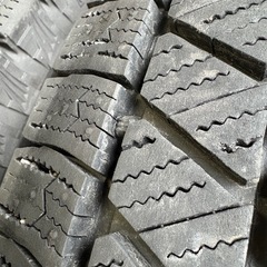 イボ付き❗️215/70/15冬VRX3の画像