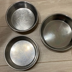 ● ペット（犬向け）の飼育用品一式セットケージ・トイレ用品など多数の画像