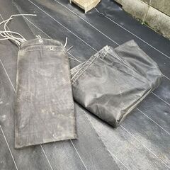 中古　防炎メッシュシート　緑色：1.8m×3.4m　10枚　と　オマケで黒　1.2×6.3m2枚の画像