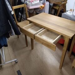 定価数万円　無印良品　北欧　無垢材　超お洒落　超極上美品　デスク　パソコンデスク　学習机　テーブル　机の画像
