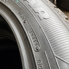 新品❗️235/55/20冬アイスナビSUVの画像