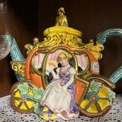 シンデレラのティーポットの画像