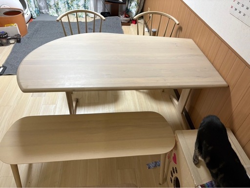 ダイニングテーブル　
セット