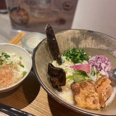 【浦添市仲間】【週2-OK!!】【賄い無料✖︎社割】【スキルUPでぐんぐん昇給！】ホール＆調理スタッフ募集の画像