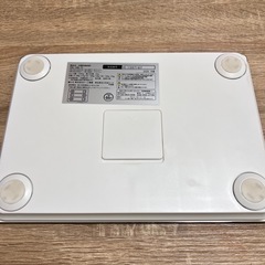 体重体組成計（2020年製）500円の画像