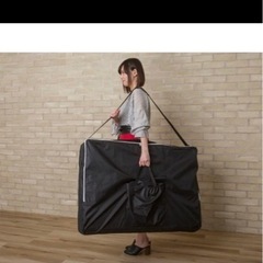 折りたたみ施術ベッドの画像