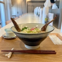 【週2-◯】【賄い無料✖︎社割】【北谷アメビレ内】【スキルUPでぐんぐん昇給】【ホール✖︎キッチン】アメリカンビレッジで国籍を超えて笑顔と感動をお届けしませんか？の画像