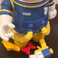 POP MART ドナルド 400%の画像