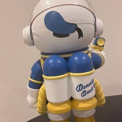 POP MART ドナルド 400%の画像