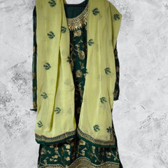 【民族衣装】【インド】【3L/4L】【緑色】【金色】クルタ　3ピースの画像