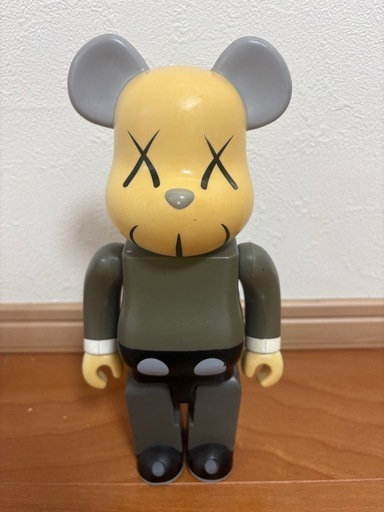 メディコムトイ   400% フィギュアMEDICOM TOY KAWS BE@RBRICK 1st