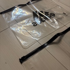 アディダス厚手プラスチックケースの画像