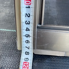 11/12最終値下げ　アルミ網戸　約1180×約850 網なし　ブロンズの画像