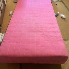 冷蔵庫　　マットレス　えエアコンの画像