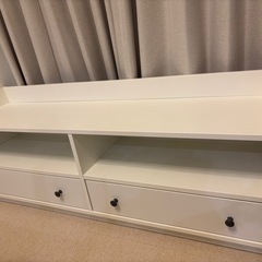 IKEA ハウガ テレビ台　ホワイト幅138cmの画像