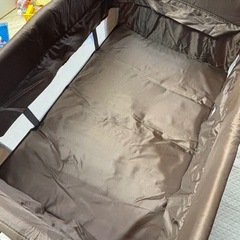 11/16までの限定品！折りたたみベビーベッド、プレイヤードの画像