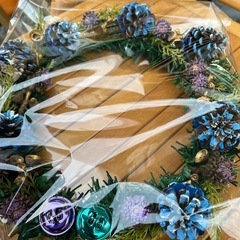 ハンドメイド松ぼっくりクリスマスリースの画像