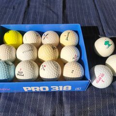 ゴルフボール、ティーなど　使用・未使用混在の画像