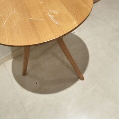 丸テーブル2つ　　ちゃぶ台　あげますの画像