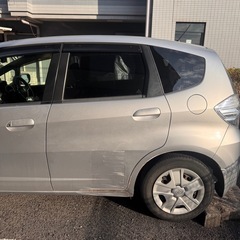 フィットハイブリッドgp1 、5人乗り　売り切りの画像